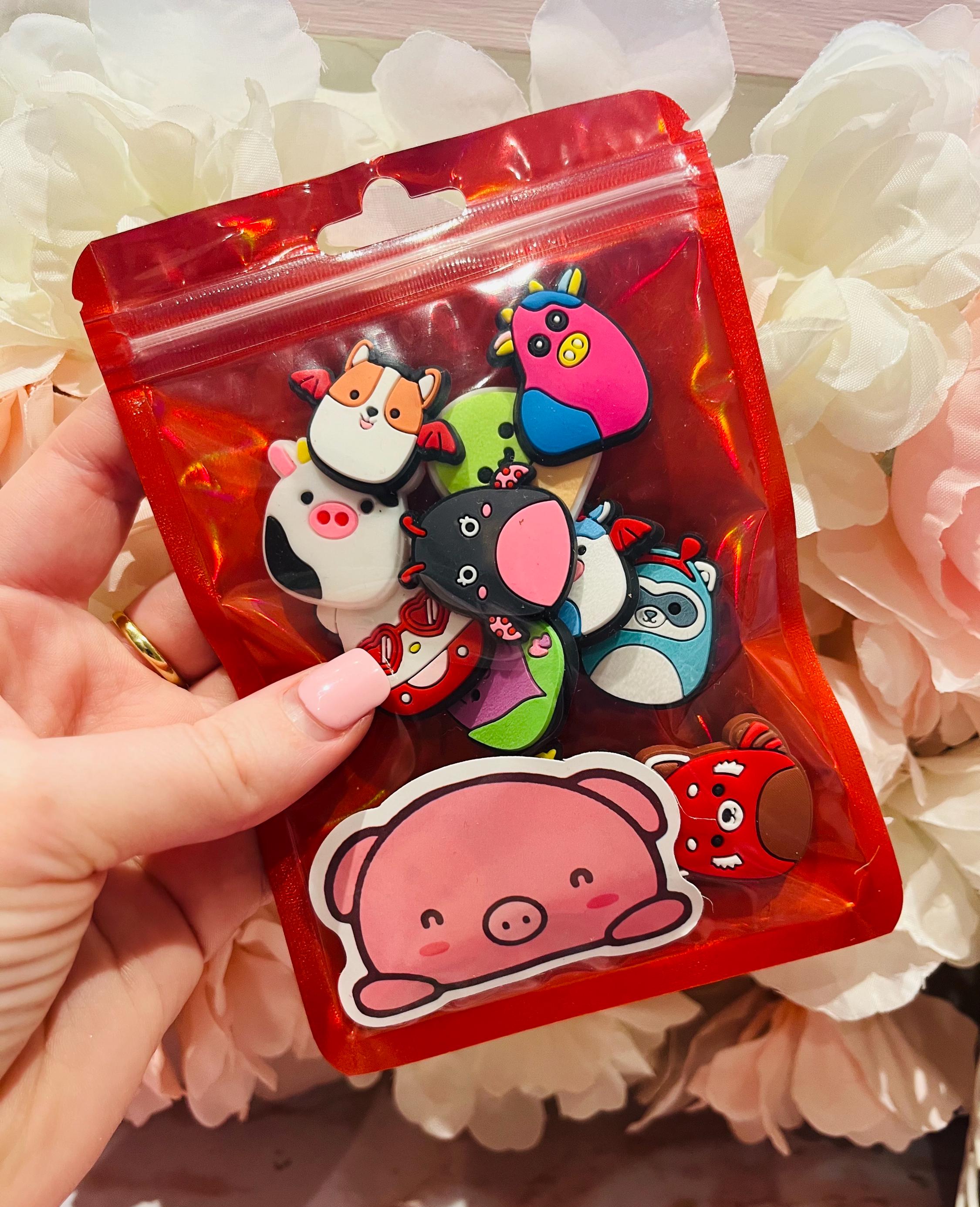 Squish Mellow Croc Charms: Animal Shoe Accessories - Set of 12