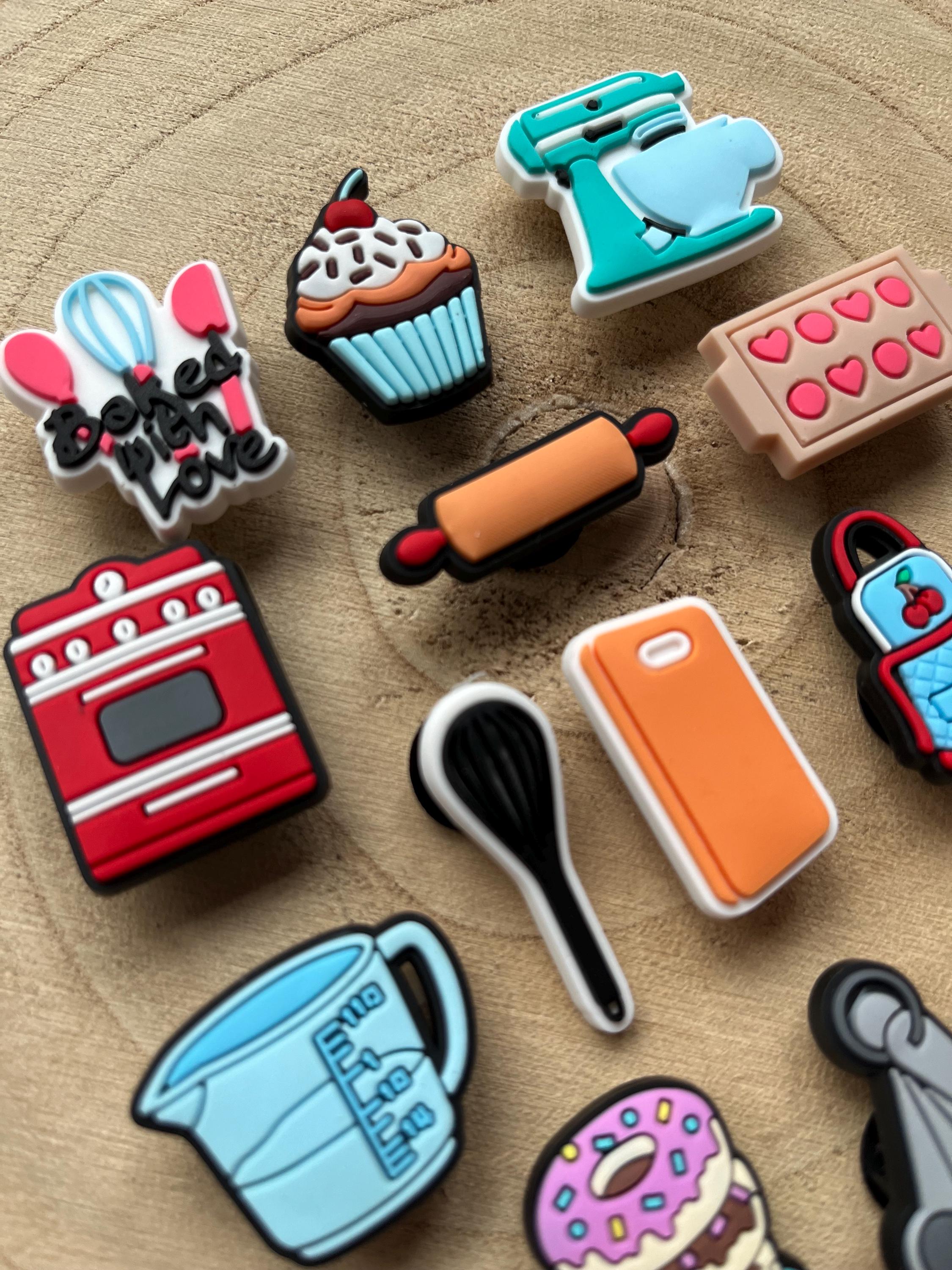 Kitchen Accessories Croc Charms Baking Bundle Cake Makers Fashion Shoe Accessories