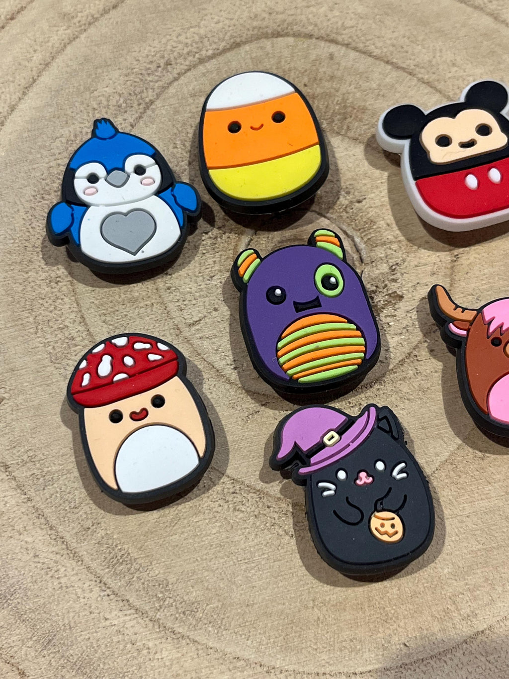 Squish Mellow Croc Charms: Kids PVC Shoe Decoration, Set of 7