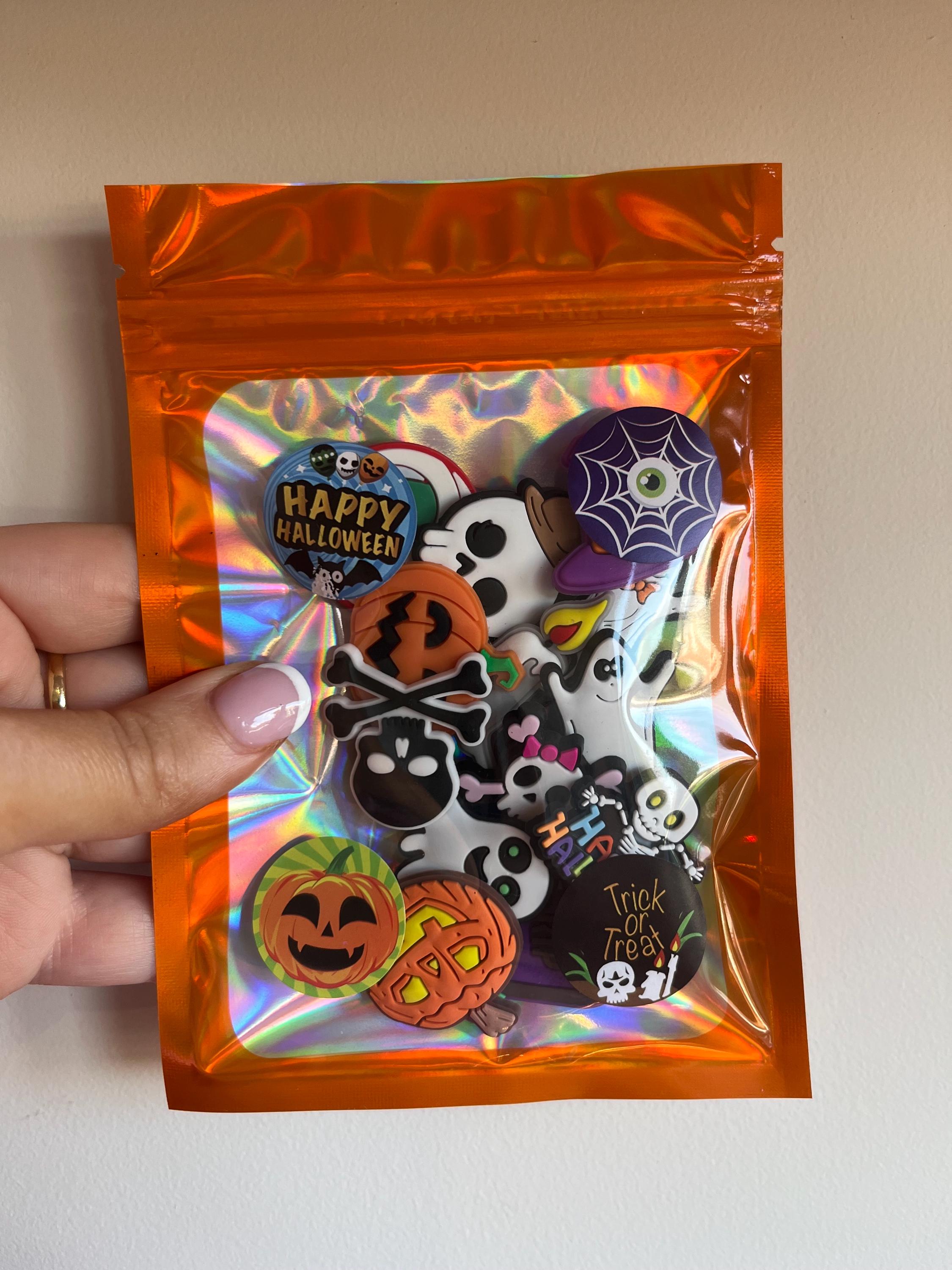 Halloween Croc Charms: Spooky Pumpkins, Ghosts, Witches - 13 Pack