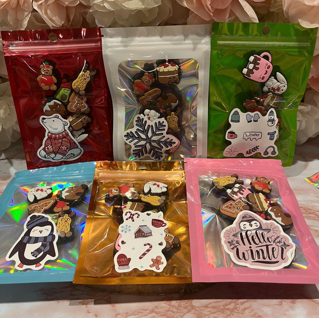 Xmas Stocking Filler - Xmas Gifts - Pack of 8 Christmas Jelly Cat Charms