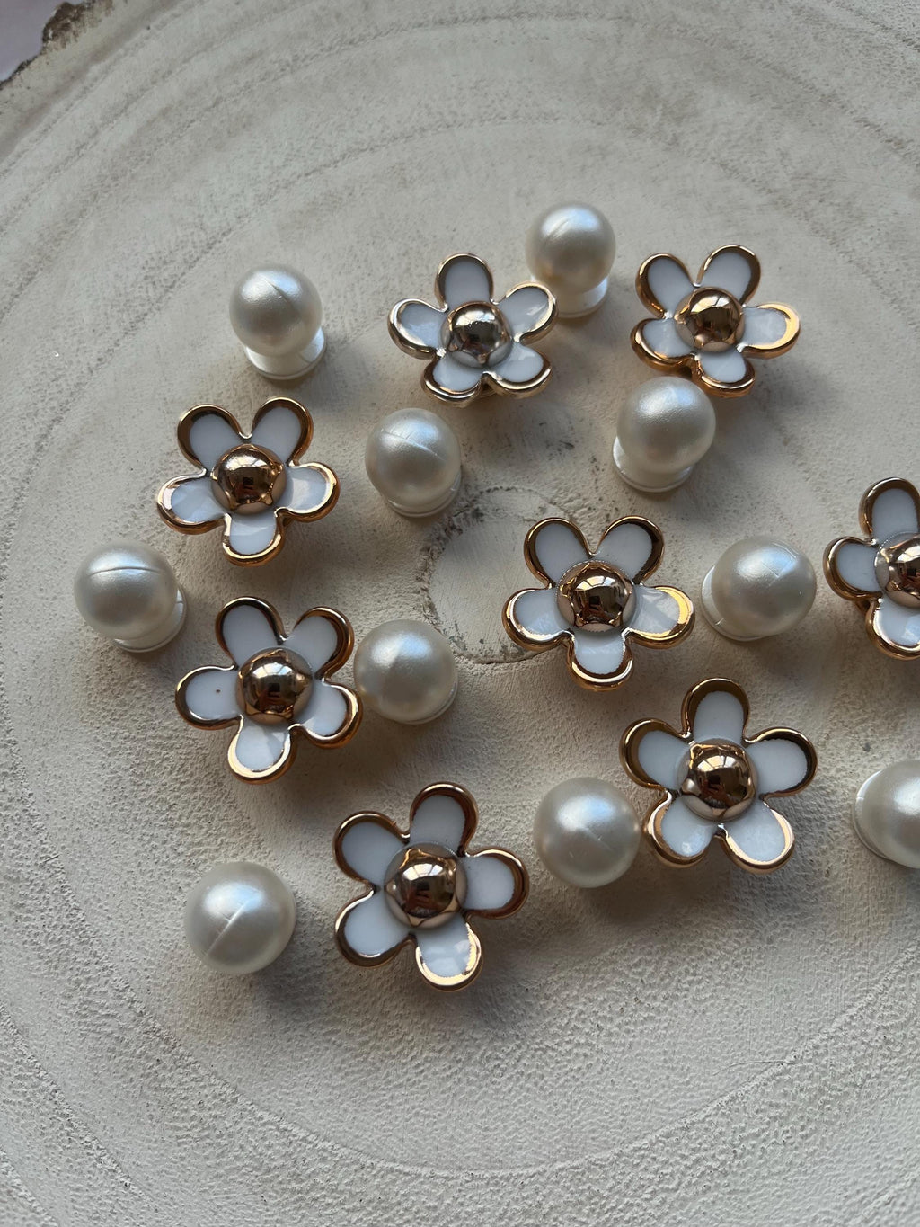 Pearl & Flower Croc Charms - Set of 18 PVC Shoe Decorations
