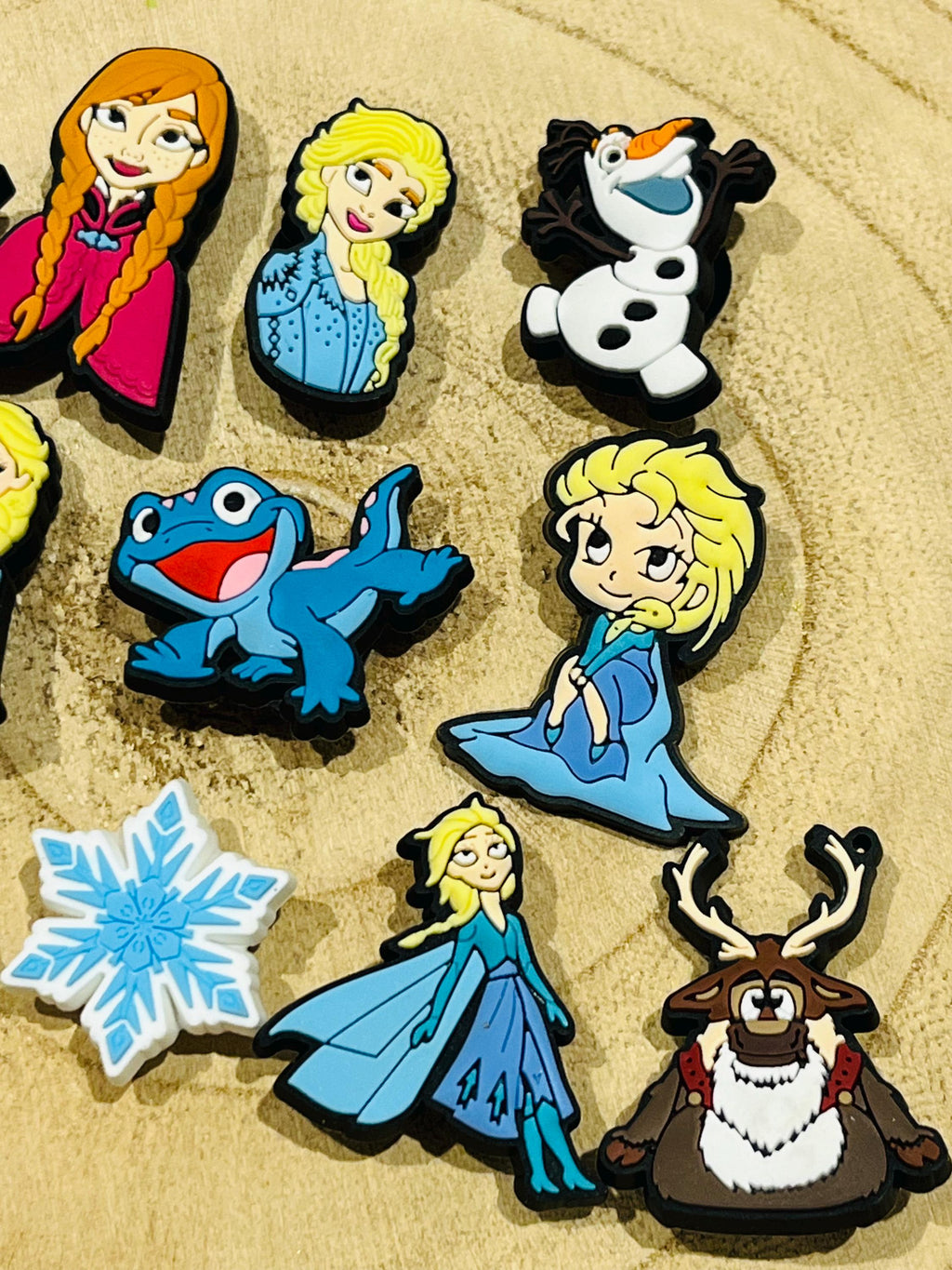 Set of 13 Frozen Elsa Anya Croc Charms | Disney land Shoe Accessories Olaf Bundles Of Charm Fast UK Dispatch