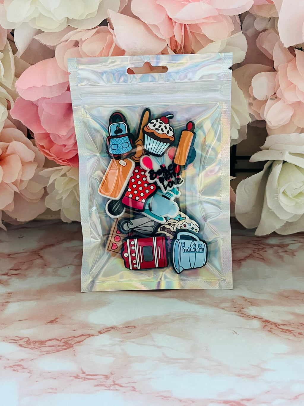 Baking Croc Charms: 14-Piece PVC Baker Gift Set