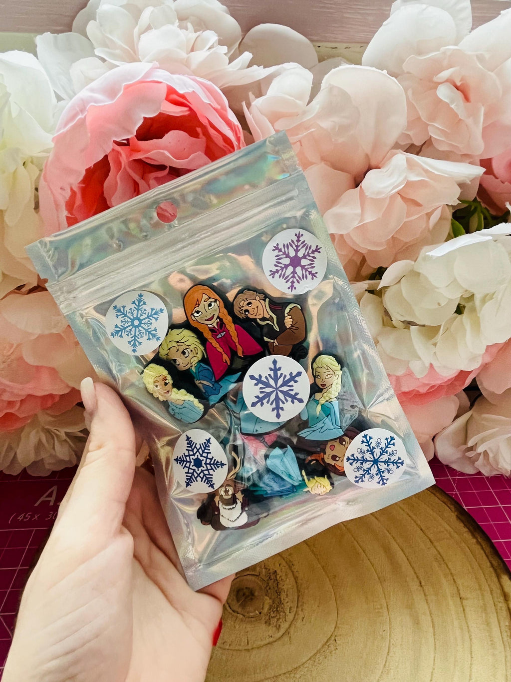 Pack of 12 Frozen Croc Charms | Frozen Elsa Anya Frozen Croc Shoe Charms | Disney Croc Charm Accessories | Bundle Of Charms