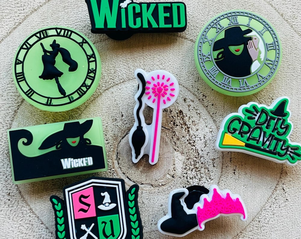 Wicked Croc Charms Set: Pink & Green Shoe Accessories